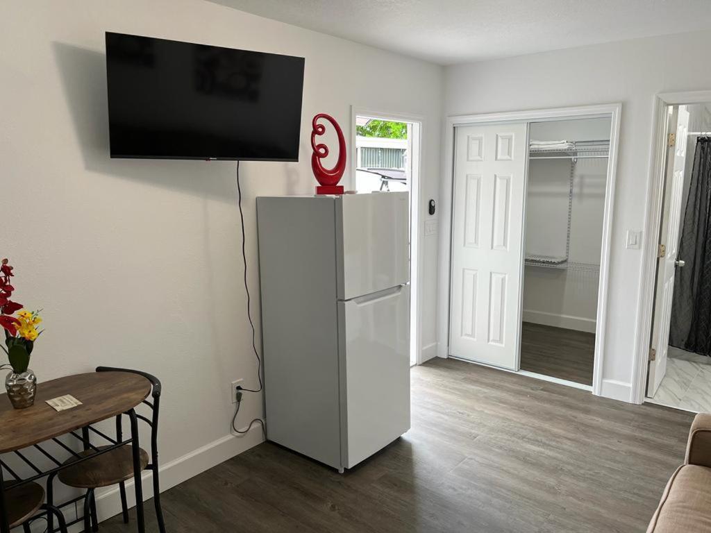 Incredible Comfortable Apartments Near The Airport And Beaches Tampa Exterior photo